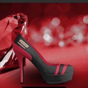 MADAME Capacity- Genuine Italian Leather Pumps
